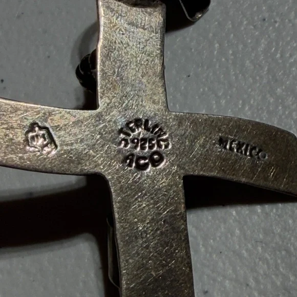 Large Abstract Modernist TAXCO Sterling Silver Cross Pendant (2)